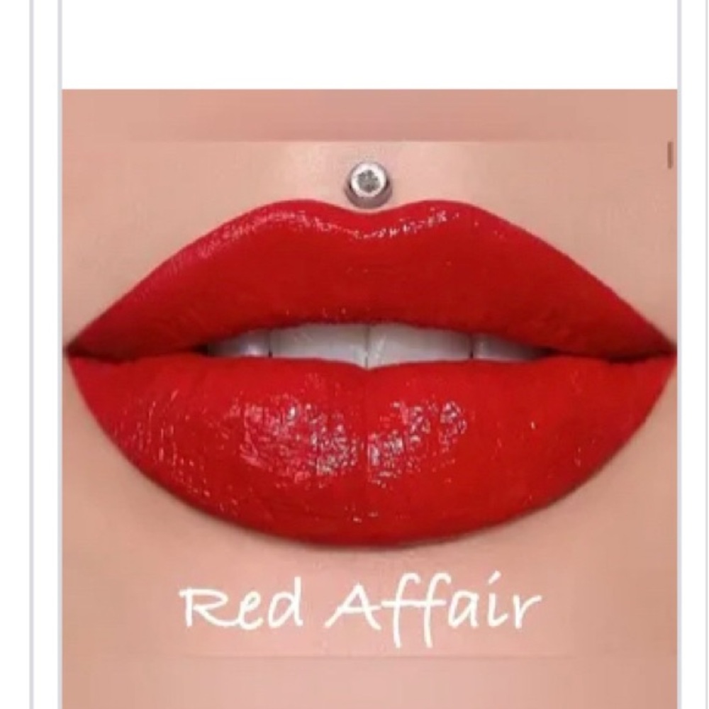 JEFFREE STAR supreme gloss, red affair, NWT